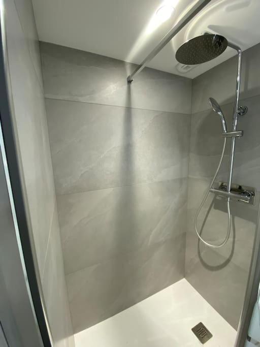 Appartement Atypique Et Fraichement Renove Saint-Vallier  Luaran gambar